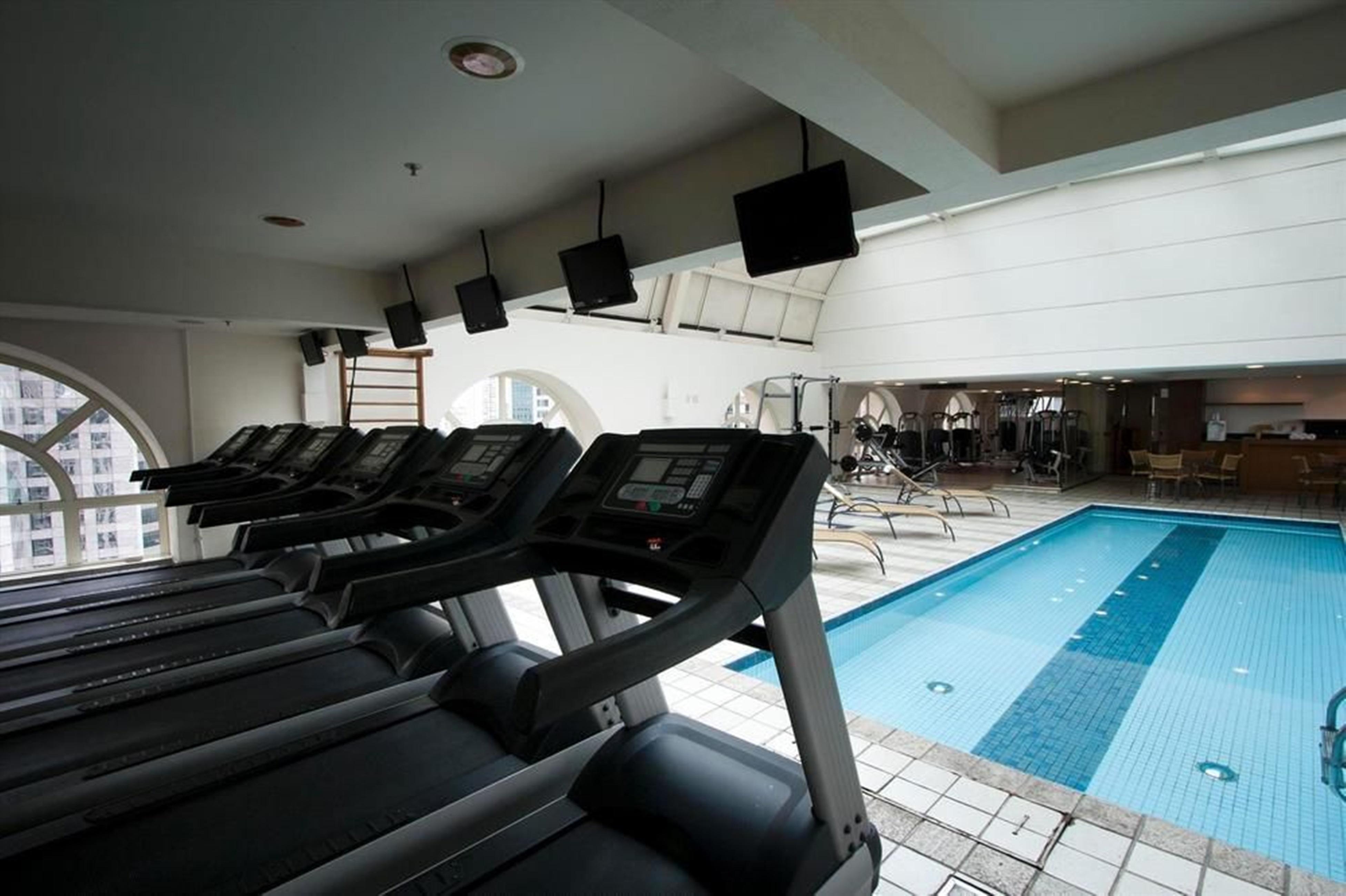 Готель Gran Estanplaza Berrini Сан-Паулу Екстер'єр фото The gym at the hotel
