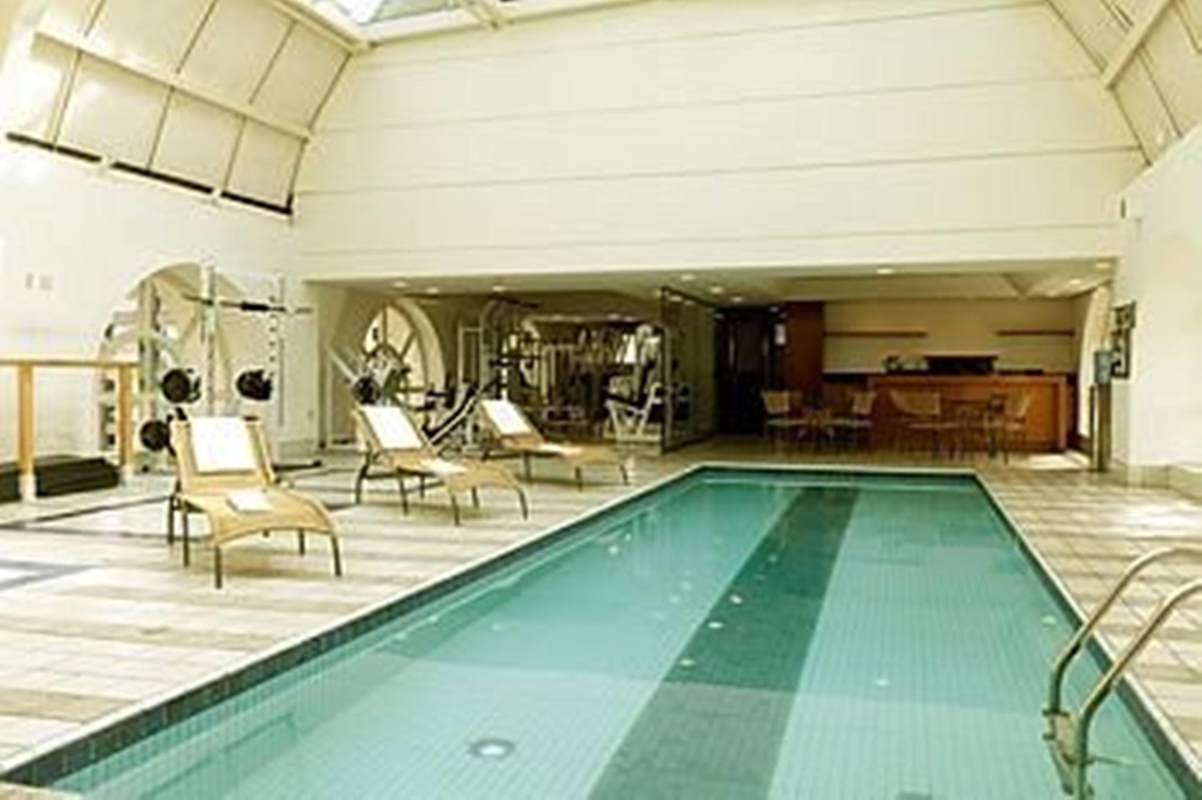 Готель Gran Estanplaza Berrini Сан-Паулу Екстер'єр фото The pool at the Mandarin Oriental, London